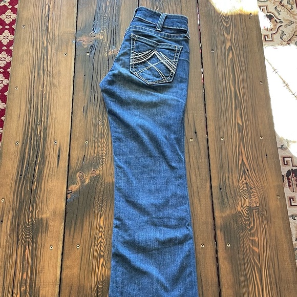 Women’s Ariat jeans - Picture 6 of 9